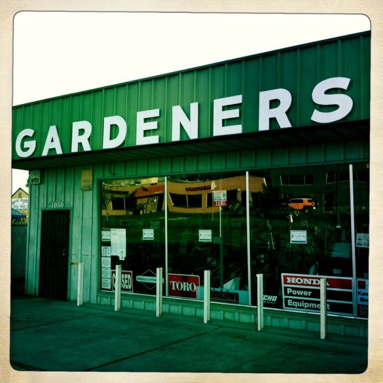 25 Days Project: Gardeners Aid