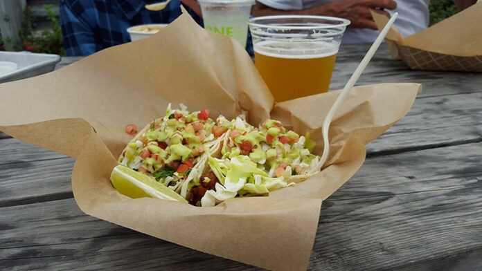 dining2-f93d501f47295b6f