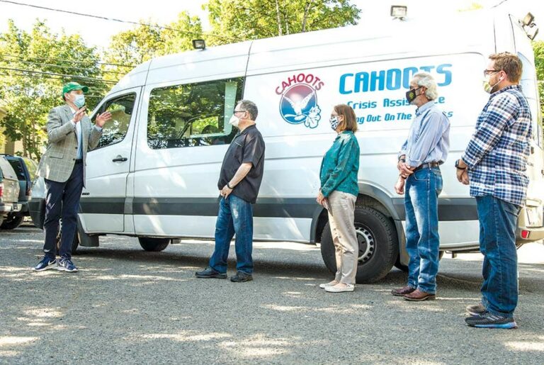 Santa Rosa Considers Offering Alternative to Calling the Cops