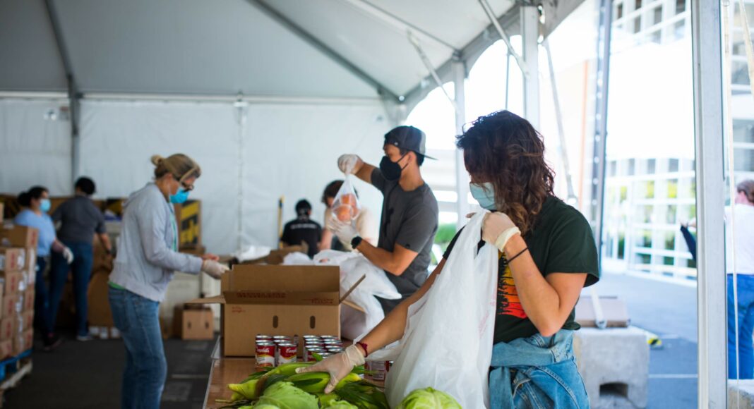 San Francisco-Marin Food Bank volunteers