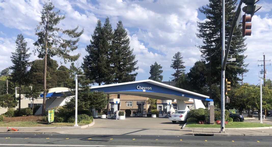 Santa Rosa gas station - August 2022
