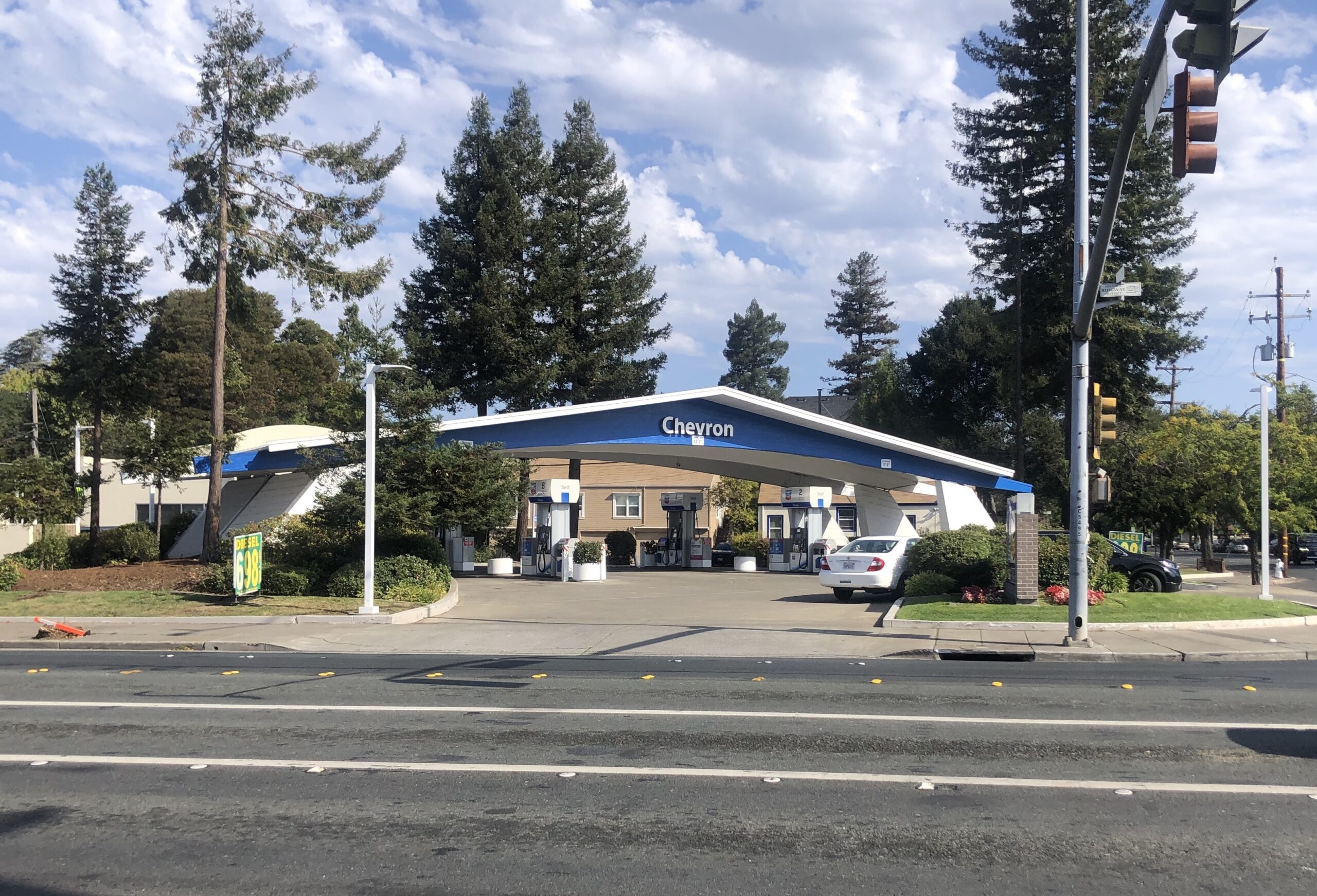 Santa Rosa gas station - August 2022