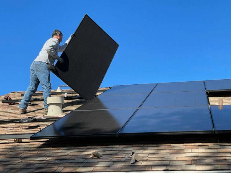 California regulators update metering rules for solar panel