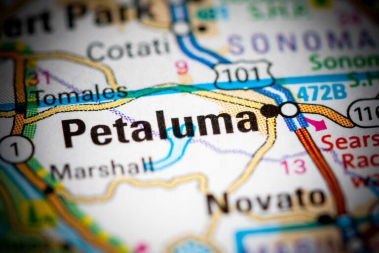 Town of Petaluma Becomes a City