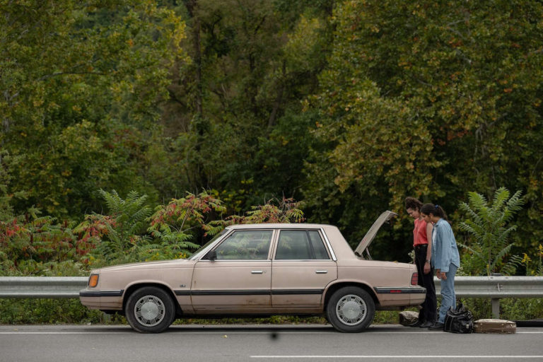 Film Review: ‘Drive-Away Dolls’ Goes Nowhere