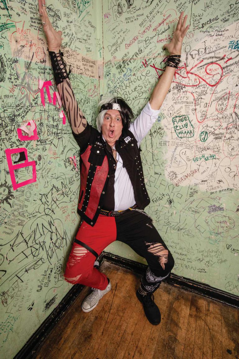 The Art of Air: Virtuosic Air Guitarist Argo Thompson