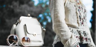 Fashionistas don’t dress—they curate ensembles.