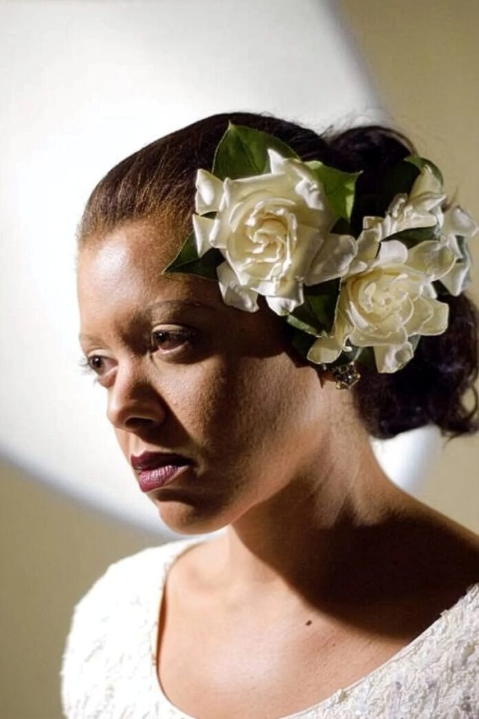 With dramatic command and a voice capable of both power and velvet intimacy, Kim Nalley revisits Billie Holiday’s songbook through reverence, swing and lived-in feeling.