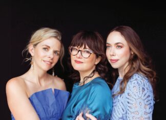 I’m With Her, Folk Trio Supergroup at LBC The female folk trio I’m With Her represents an intimate form of musicianship reminiscent of acoustic-based musicians getting together to swap songs and harmonize.