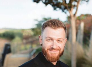 Eric Wright owns Humbowl, a fast-casual Bay Area restaurant with two locations and a simple philosophy of offering rice bowls made with veggies, whole grains and responsibly sourced proteins.
